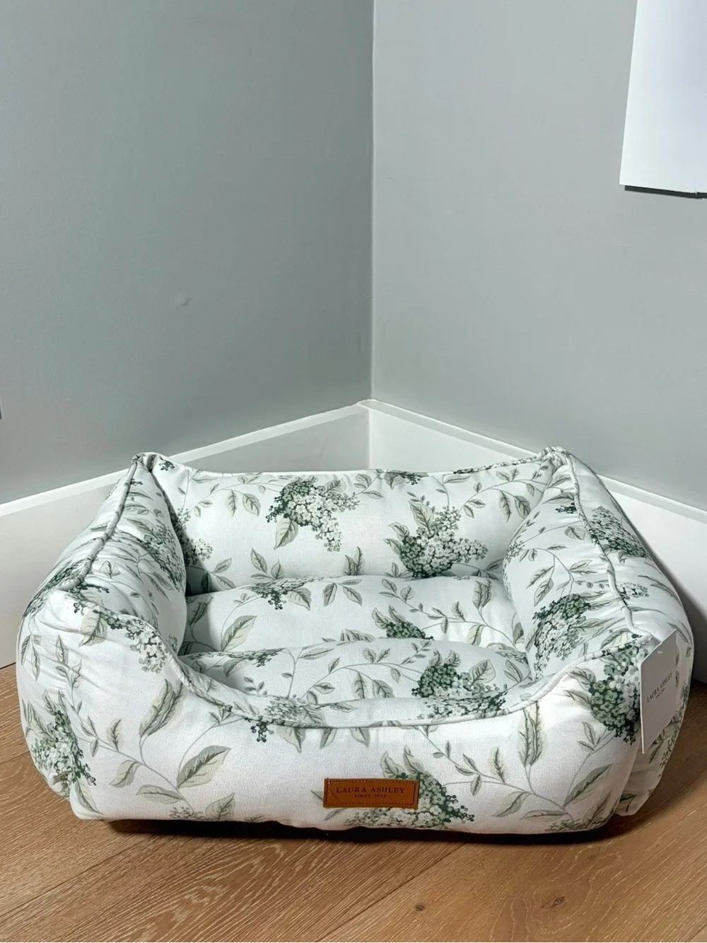 Pet Bed - Floral Green Leaf Print